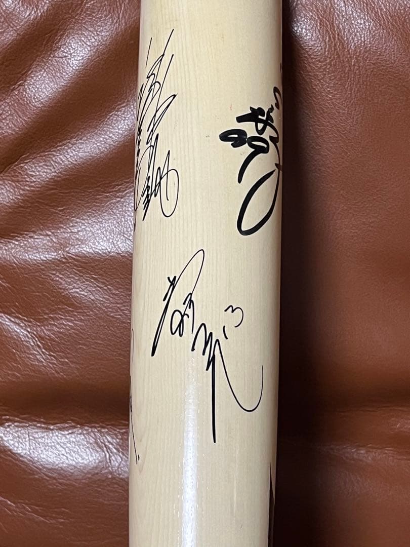 中日ドラゴンズ　立浪、井端、福留、岩瀬、井上　寄せ書き直筆サイン入りバット