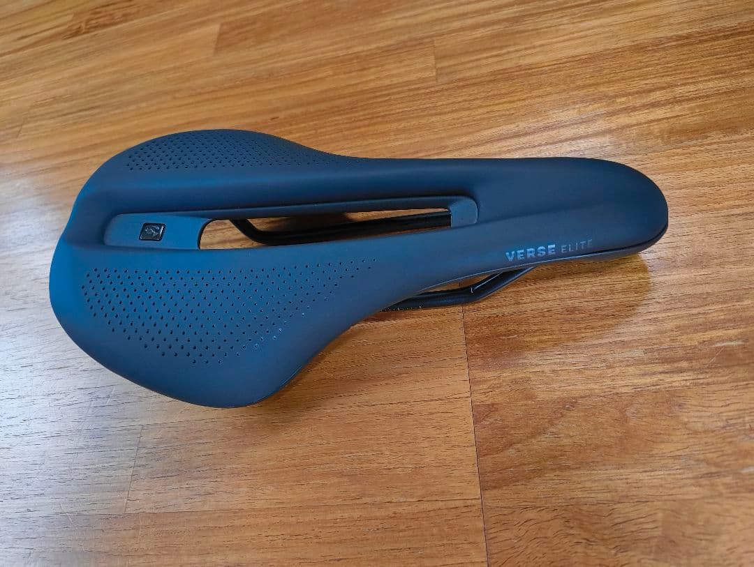 TREK VERSE SHORT ELITE サドル 145mm 中古美品