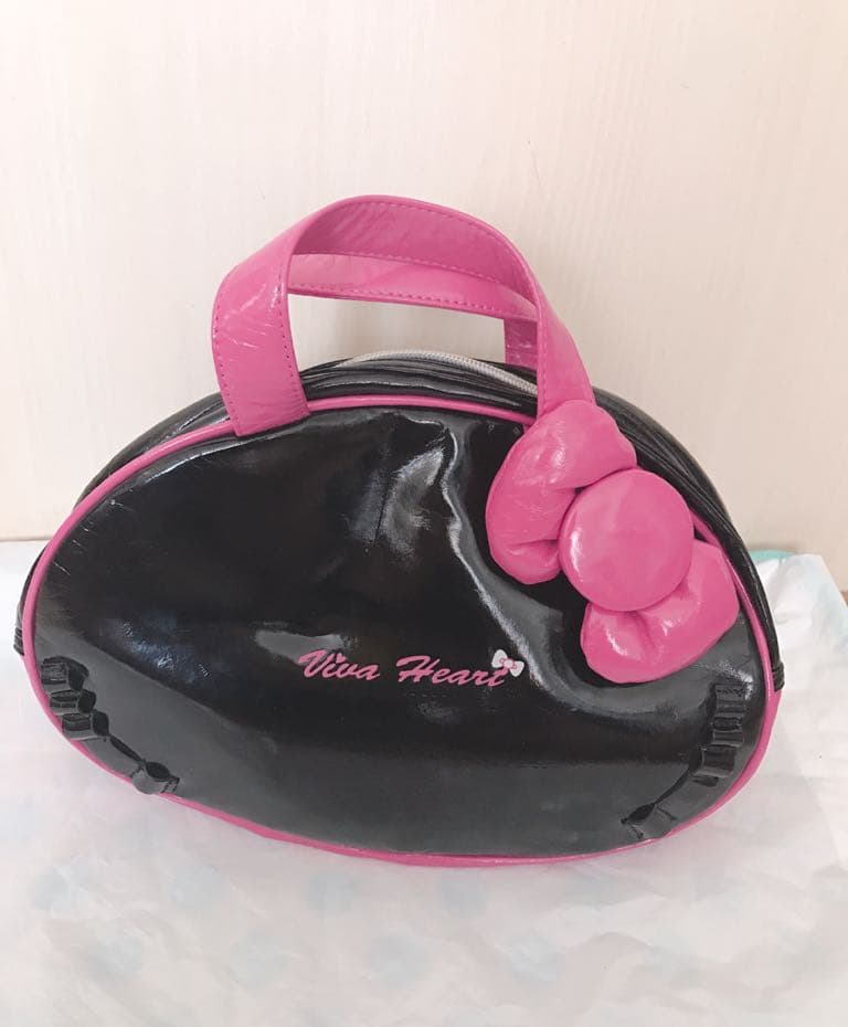 vivaHeant キティ コラボバック