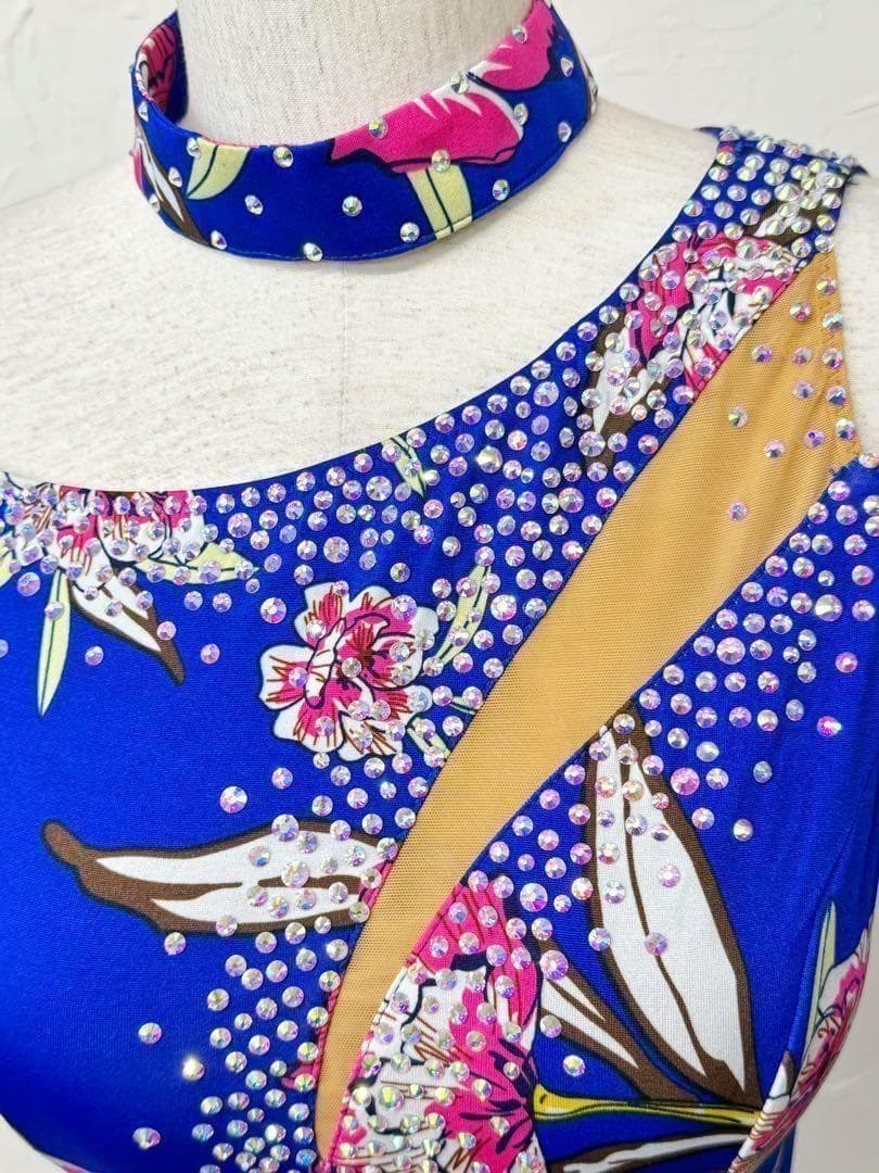 【Lサイズ】ロイヤルブルー　ラインストーン　ピンク花柄ワンピース　ドレスg014