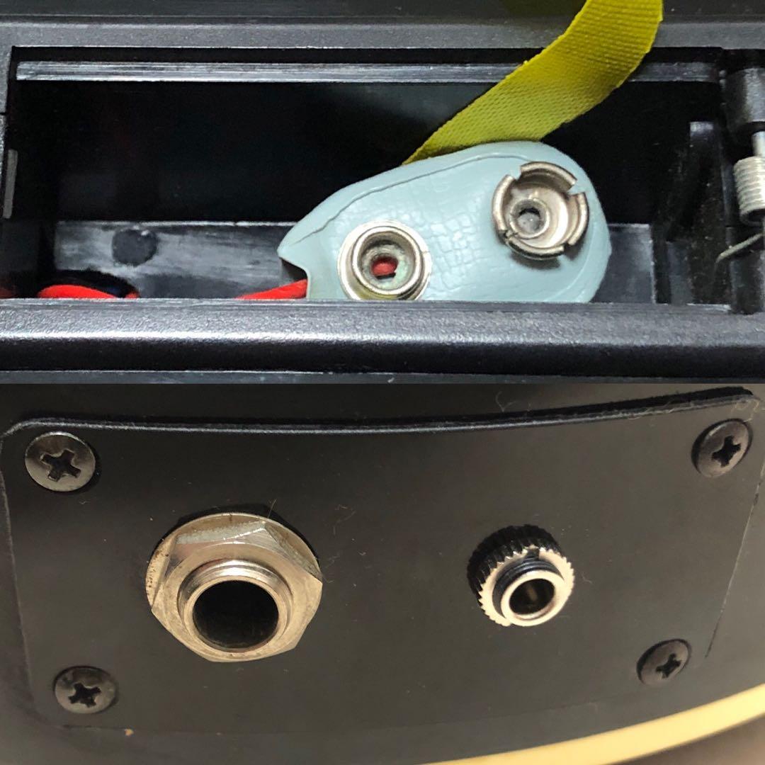 【美品】ZO-3GF 3TS アンプ内蔵ギター ディストーションSW付 ケース付