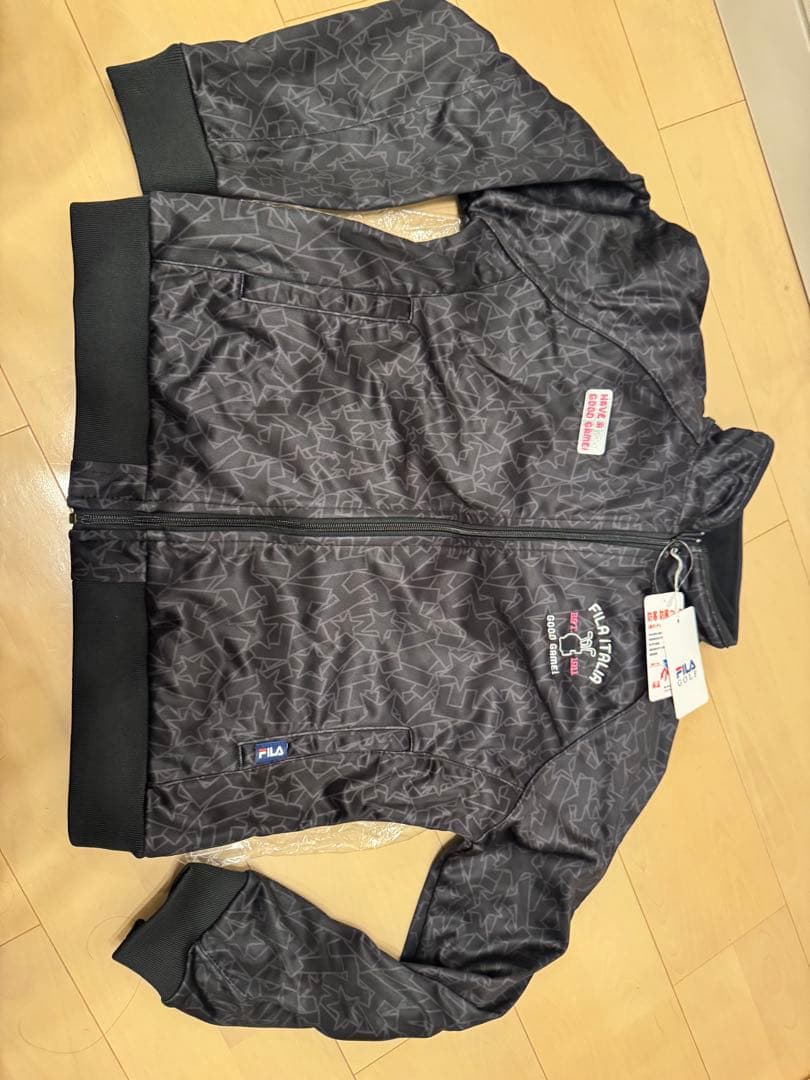 防寒防風ゴルフウェア　上下　Lサイズ　新品タグ付　冬