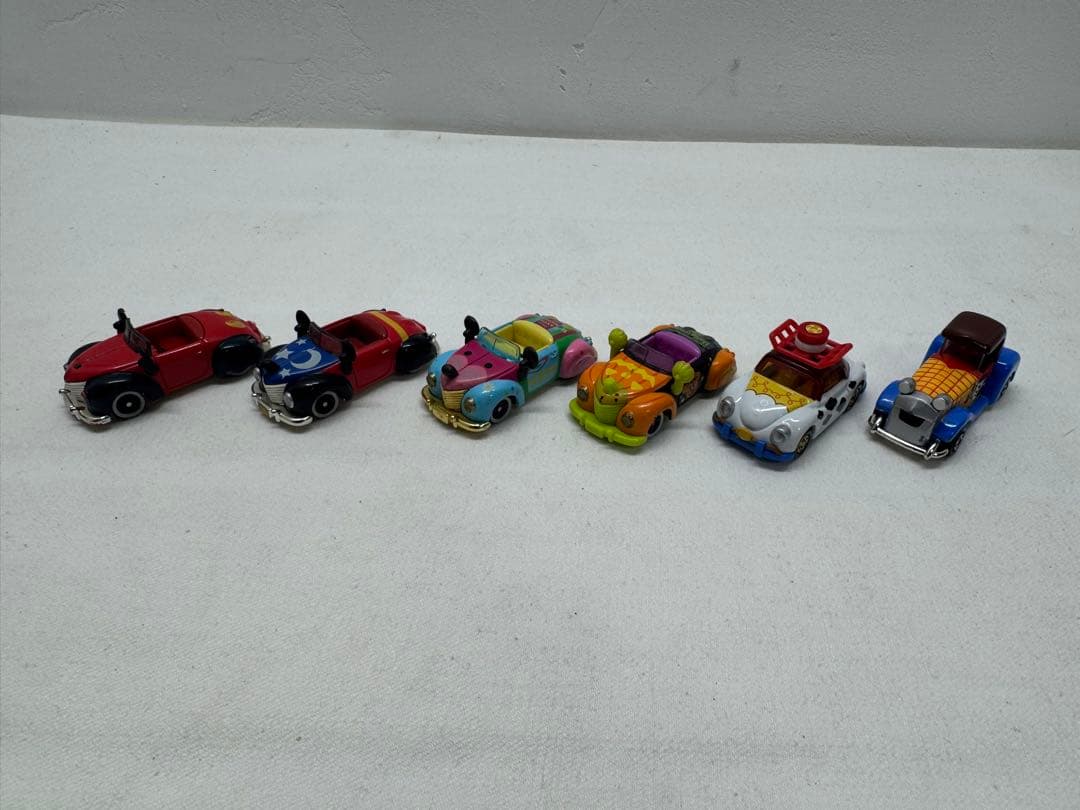 トミカ　ディズニー　48台まとめ売り　ケース付き！