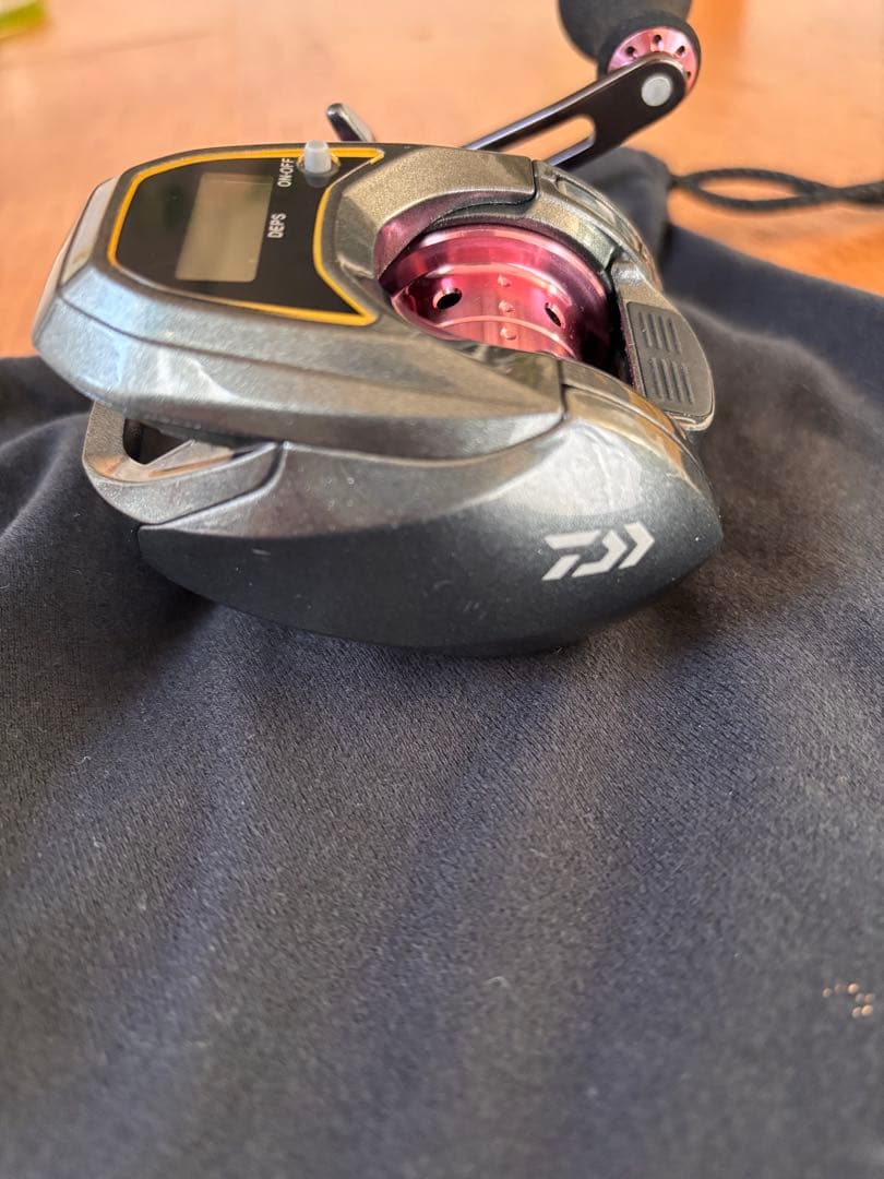 Daiwa 紅牙 X IC ベイトリール