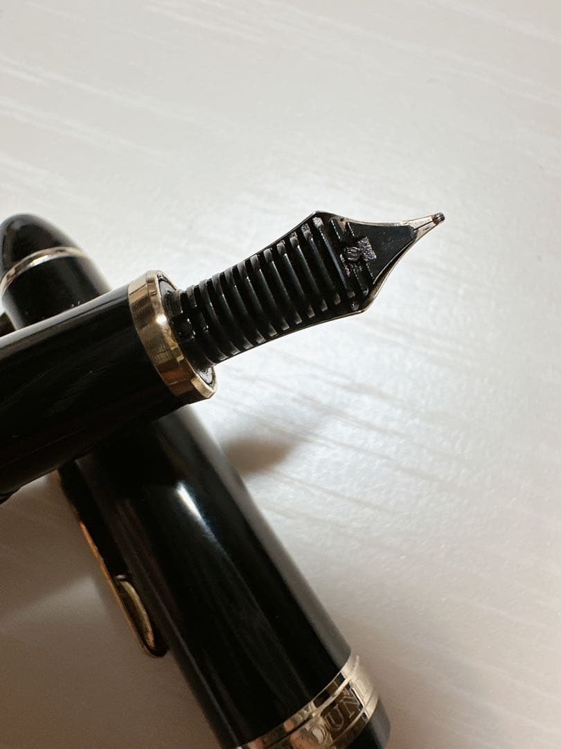 セーラー　SAILOR 万年筆FOUNDED 1911 ペン先14K