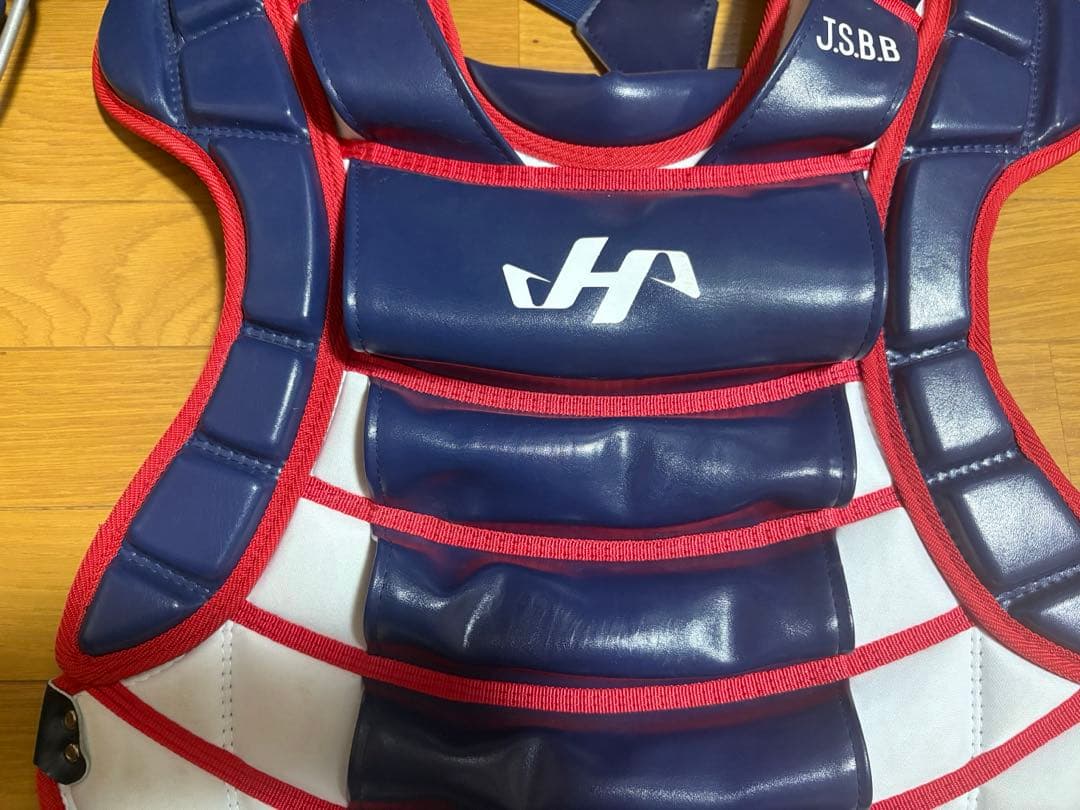 ヒロシです。 ハタケヤマ捕手防具セット(侍ジャパン仕様) ヘルメット付き