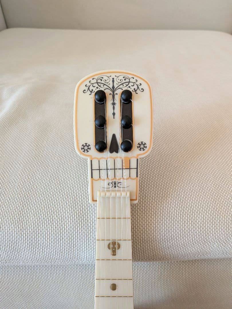 ディズニーパーク　リメンバーミーCOCOギター　ポップコーン　海外限定