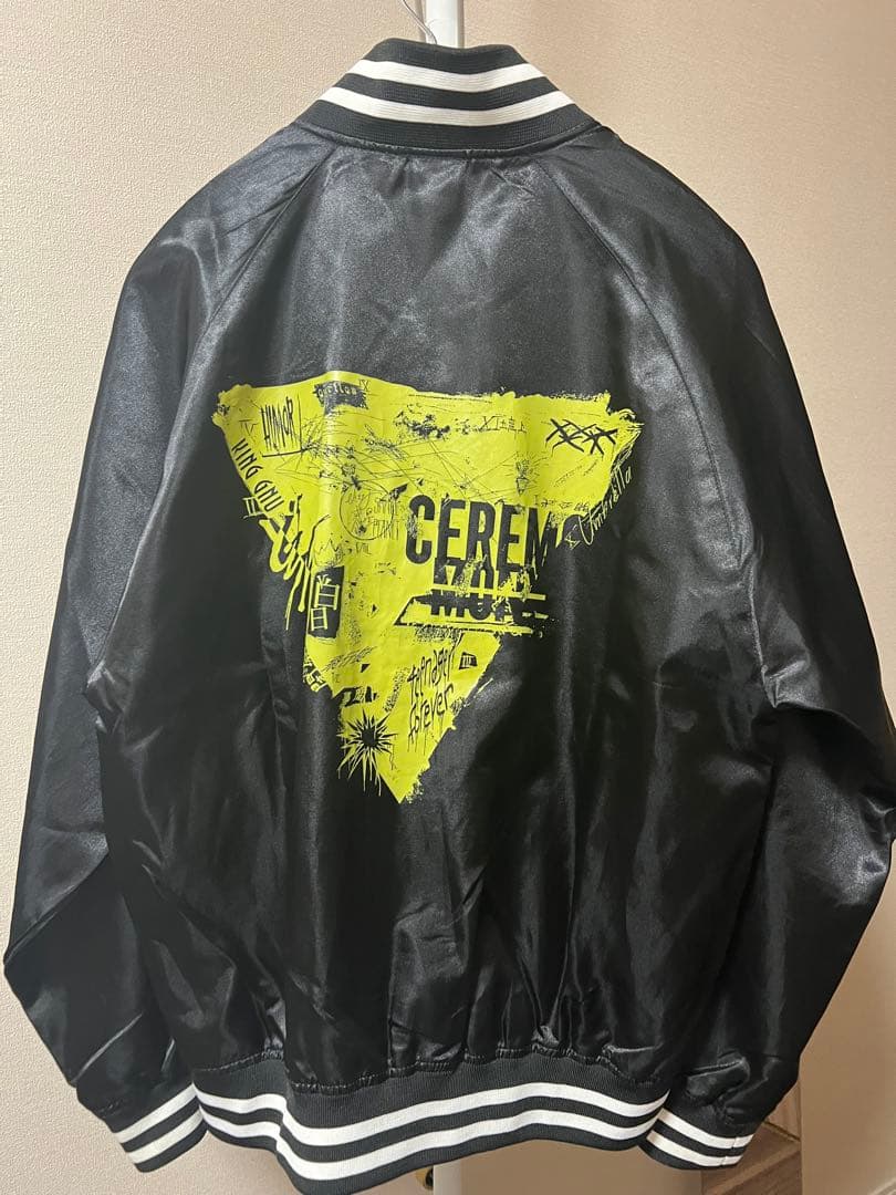 2020年 キングヌー ジャケット 黒 Sサイズ