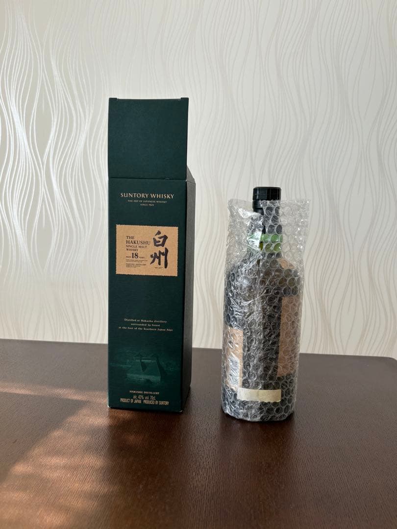 白州 18年 サントリー シングルモルトウイスキー 43％ 化粧箱付き