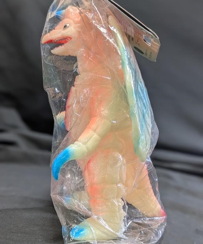 ドラコ 羽付「ウルトラマン」登場怪獣（ブルマァク復刻）蓄光版 ソフビ 未開封