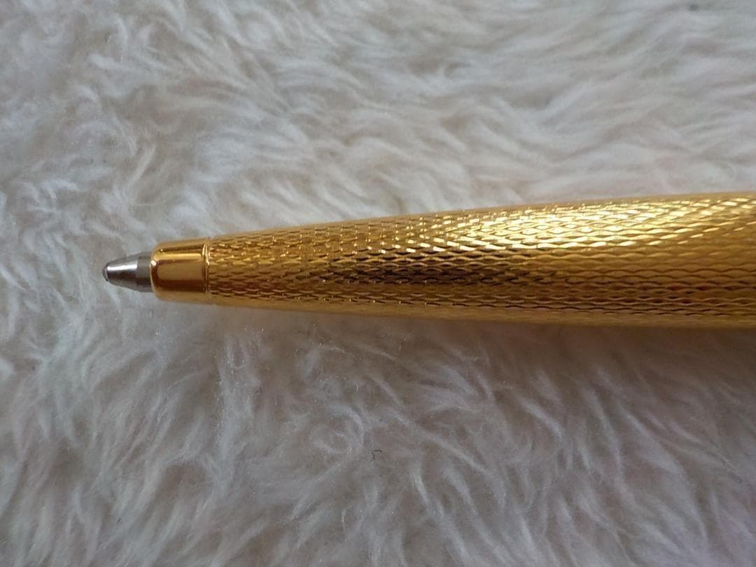 ☆美品☆DUNHILL ダンヒル　ツイスト式 ボールペン　ゴールド テクスチャー