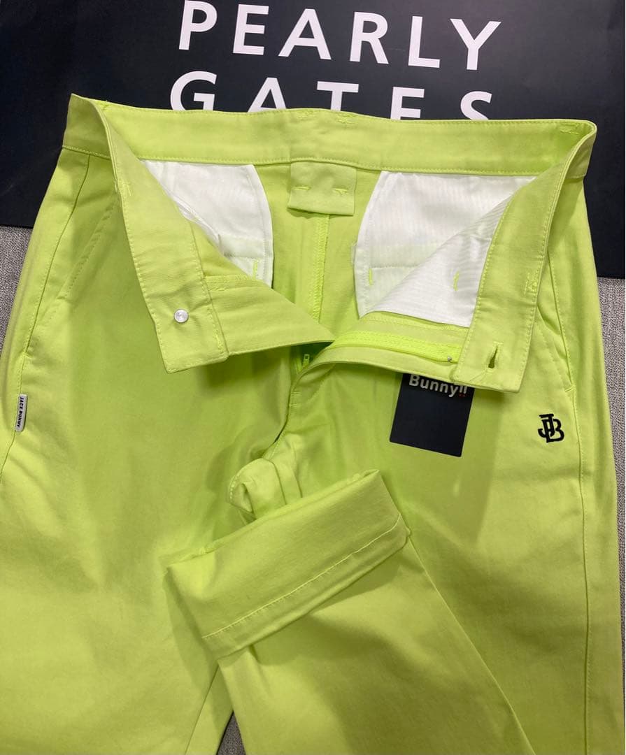 新品 パーリーゲイツ ジャックバニー ストレッチツイルパンツ(4)サイズM/黄