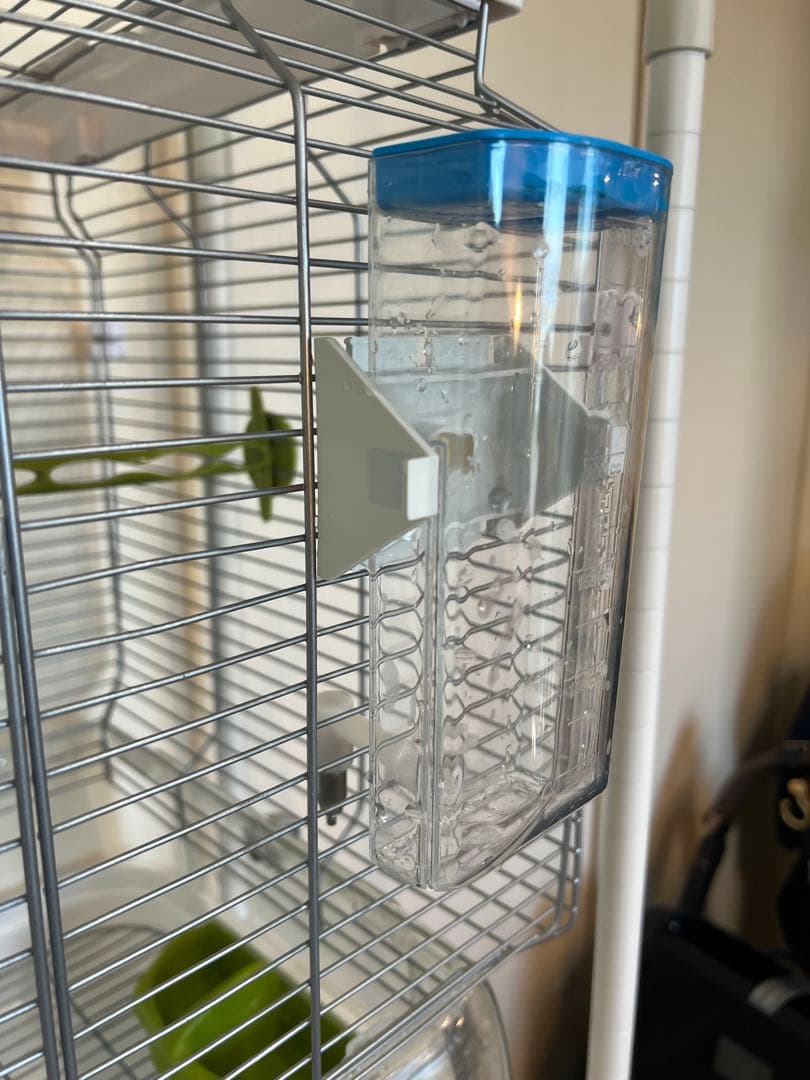 鳥かご 鳥籠　透明アクリル　Hagen