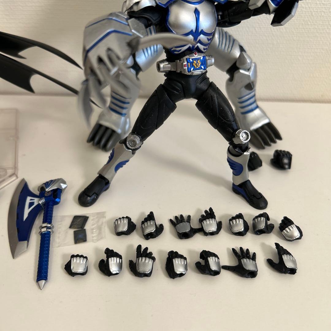 S.H.figuarts フィギュアーツ 仮面ライダー龍騎ミラーモンスター 真骨