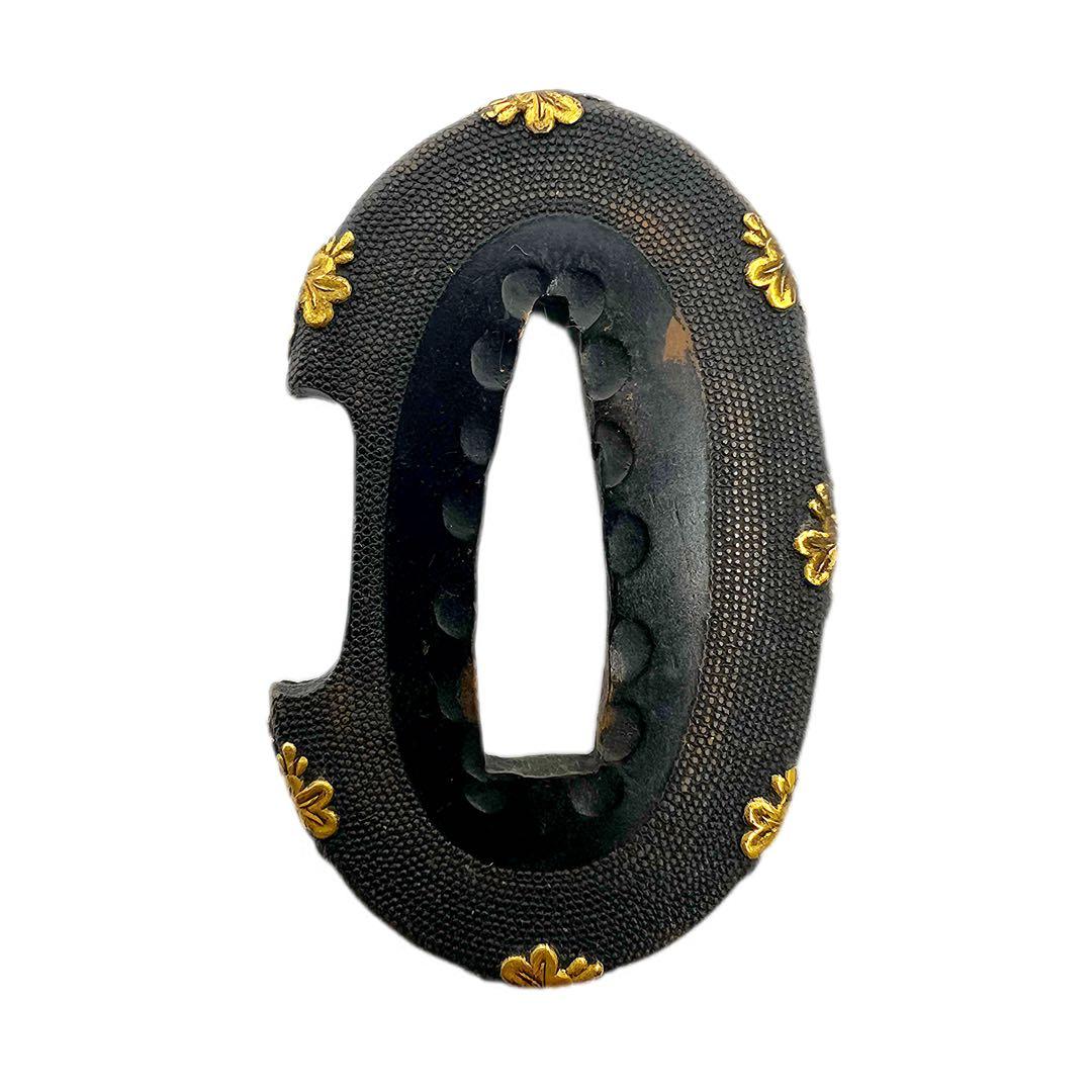 刀装具　赤銅魚子地桐紋短刀鍔　後藤　古金工