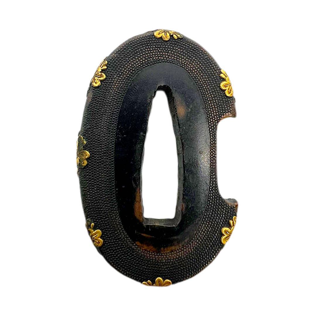 刀装具　赤銅魚子地桐紋短刀鍔　後藤　古金工