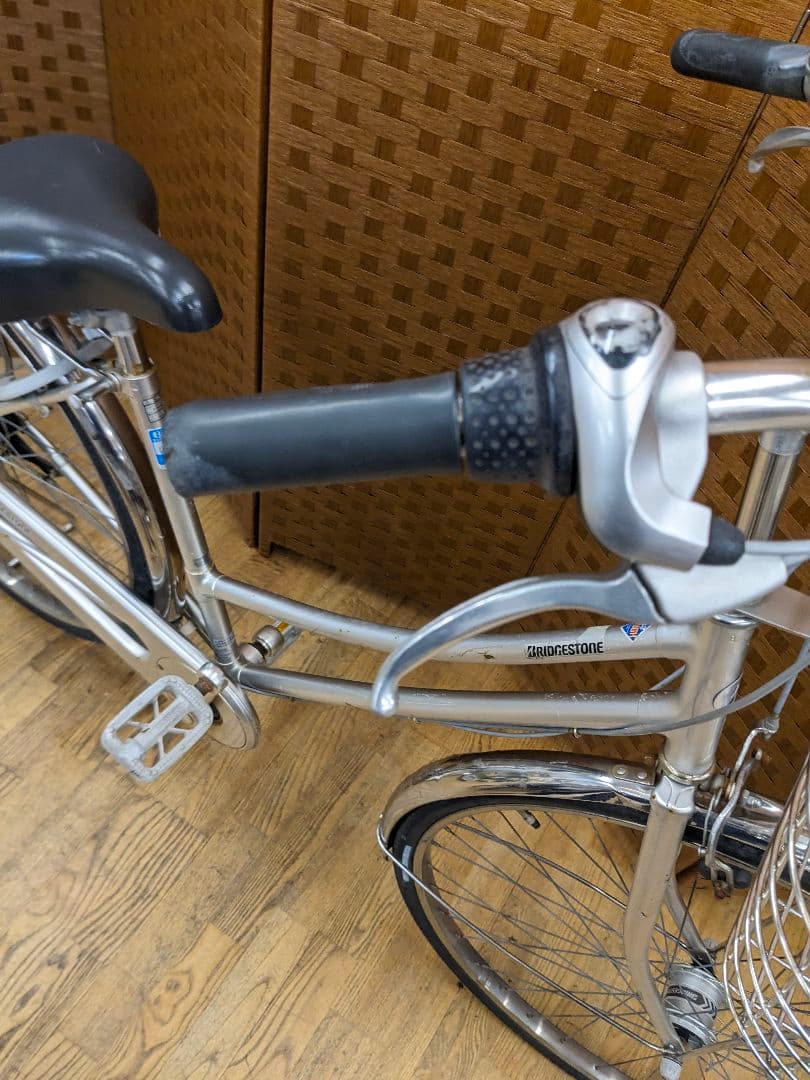 U055　普通自転車　27インチ　ブリヂストン　LEDオートライト 内装3段変速