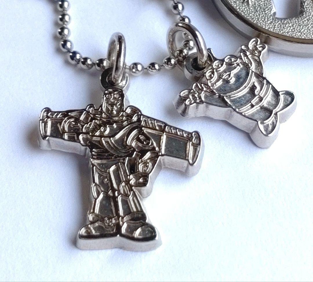 バズ・ライトイヤー トイ・ストーリー 型抜きキーホルダー ディズニーランド 希少