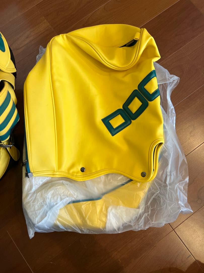 ドゥーカスキャディバッグ　DOCUS