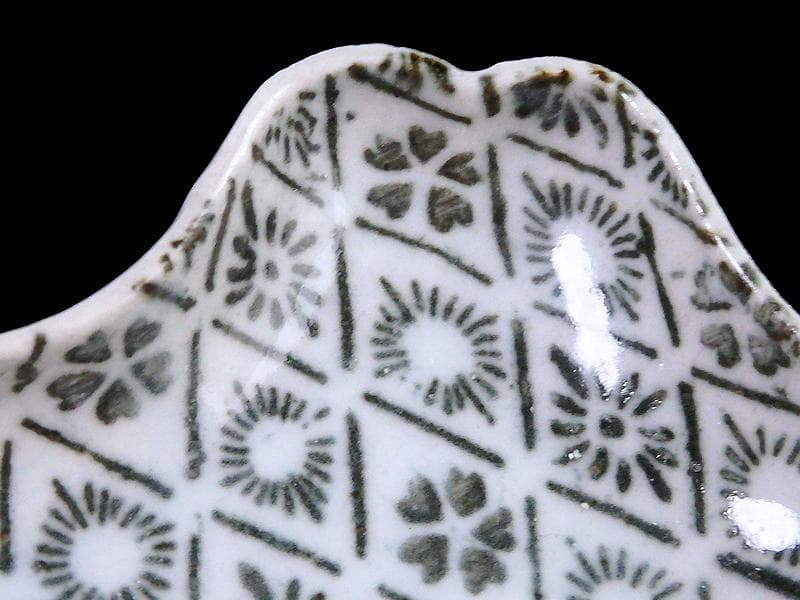 古伊万里　型刷印判　桜に菊花紋　変形皿　D288AS-CWf