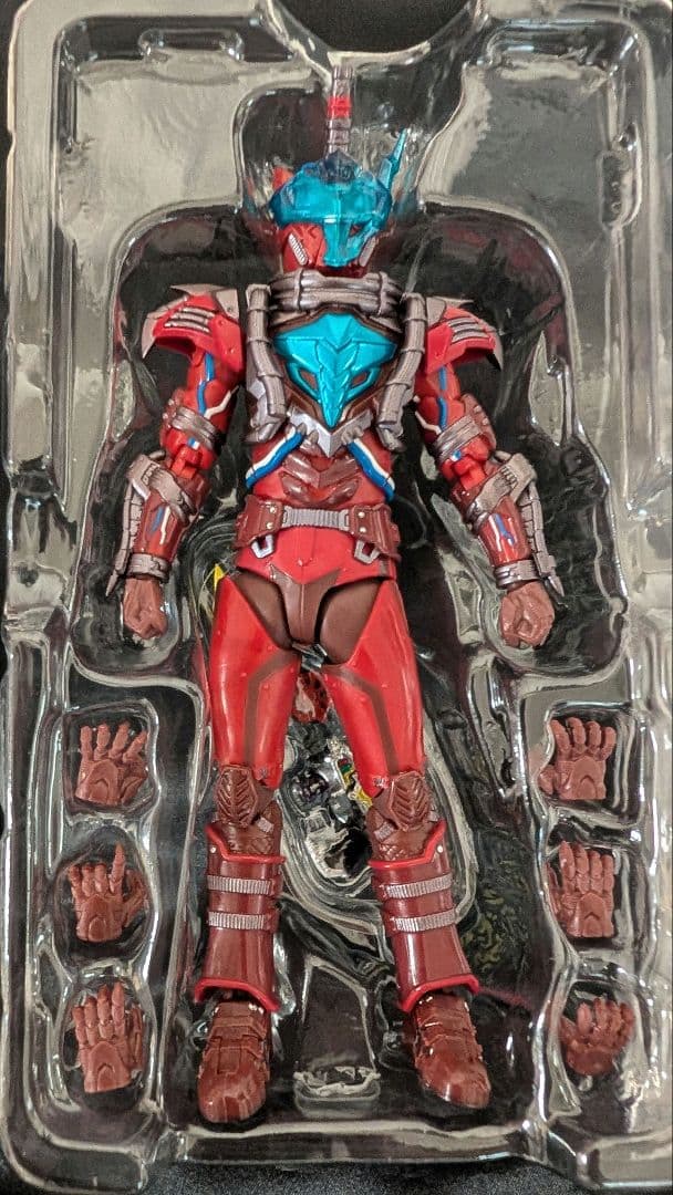 S.H.Figuarts 仮面ライダービルド ジーニアスブラッドスターク エボル