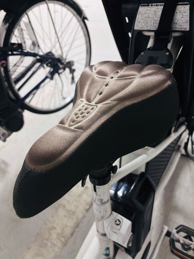 【手渡し】電動自転車　後ろチャイルドシート　ギア３段　オートライト　充電器　鍵２