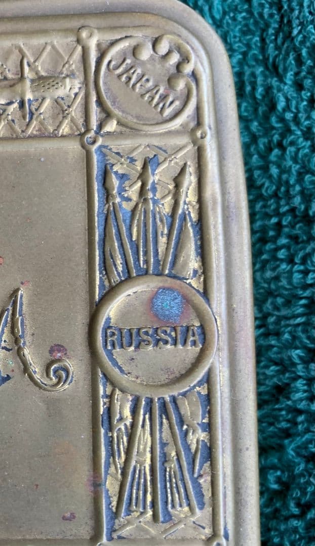 111年前！クリスマスギフト缶1914年メアリー王女が戦場の兵士に贈った真鍮の缶