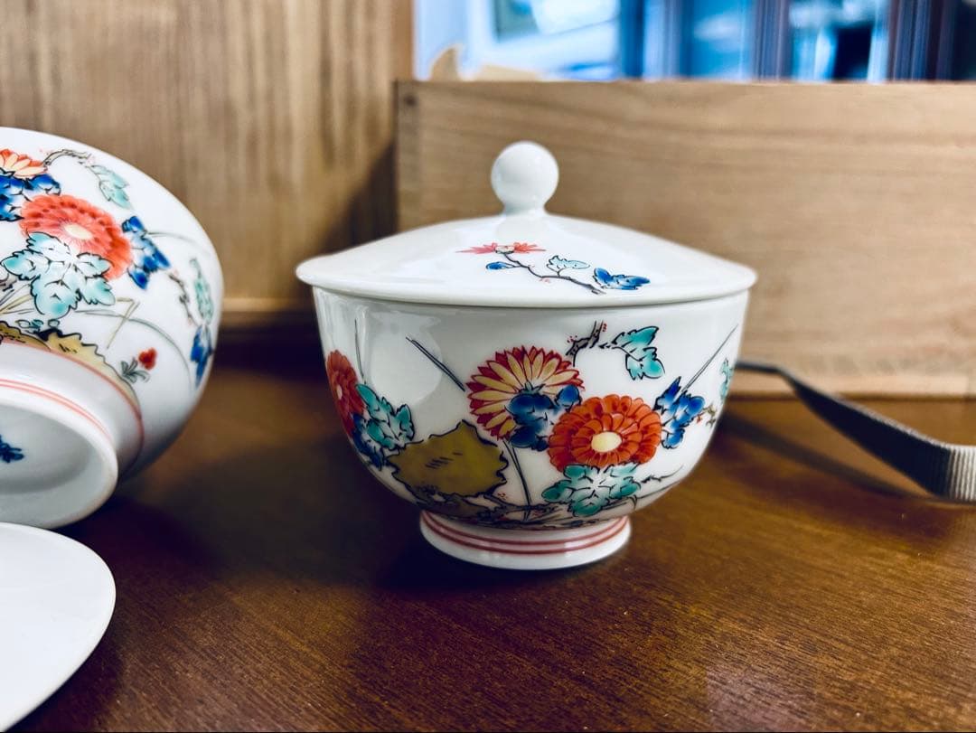 人間国宝　柿右衛門　十三代 酒井田柿右衛門　番茶器 錦花岩文