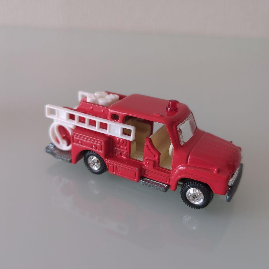 【初期型】黒箱 トミカ いすゞポンプ消防車 色指定箱