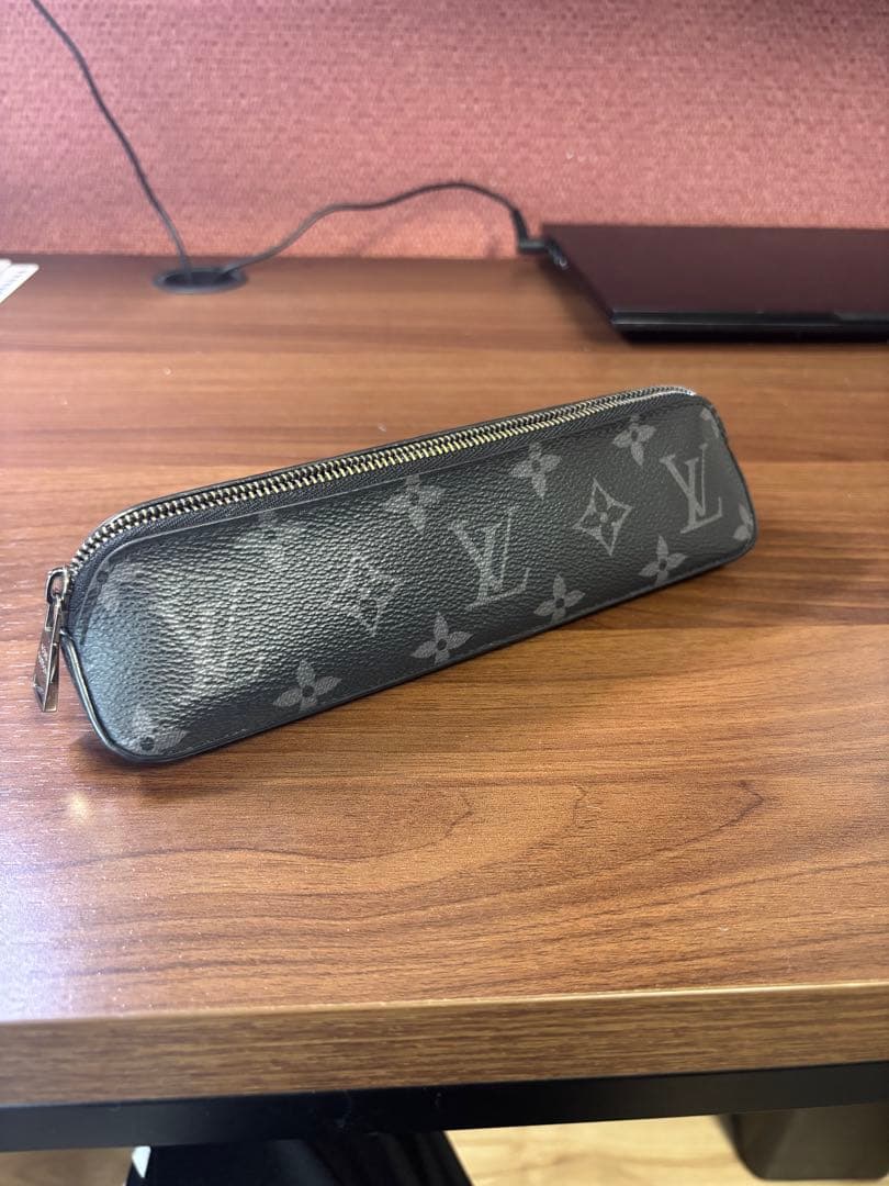 【美品】Louis Vuitton ブラックレザーペンケース