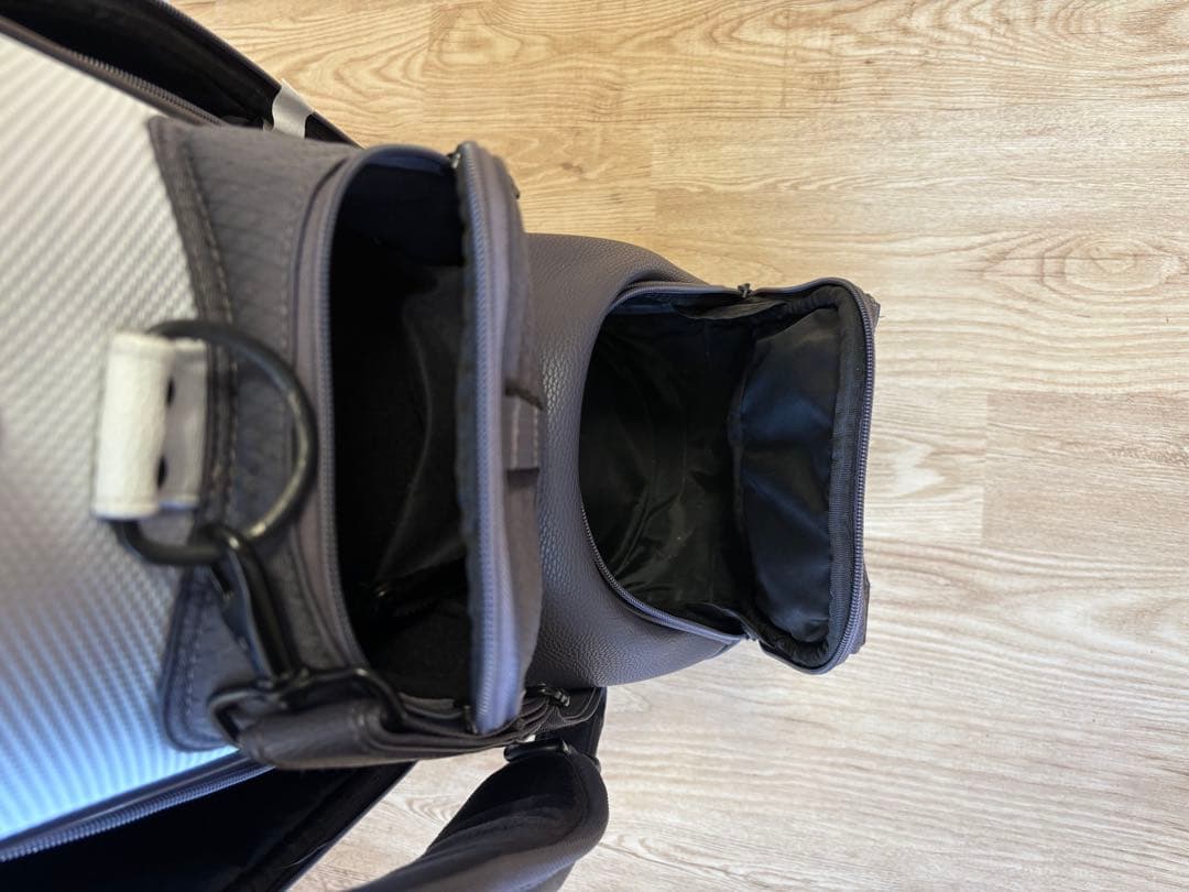 Oakley ゴルフバッグ グレーとホワイト