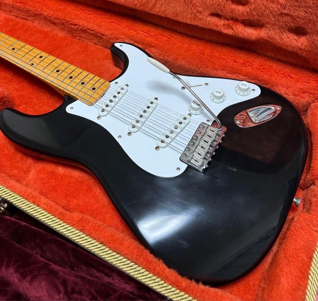 1/5まで割引★fenderストラト マルチレイヤー 黒／赤　AVRI アメビン