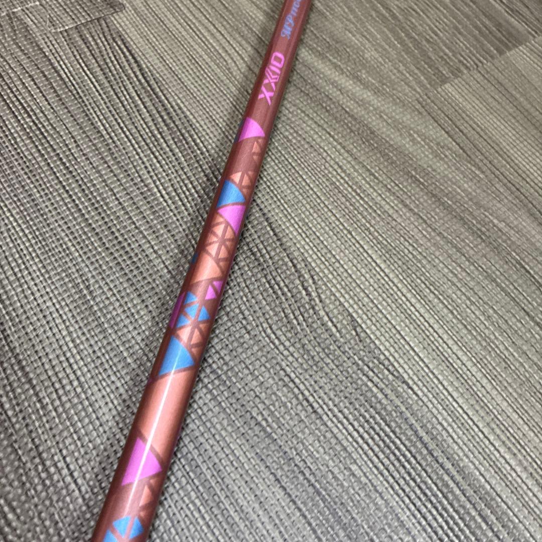 ゼクシオ11 XXIO ドライバー レッド