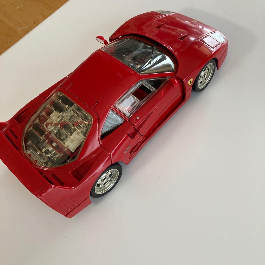 フェラーリ　F40 1/18ミニカー　ホットウィール