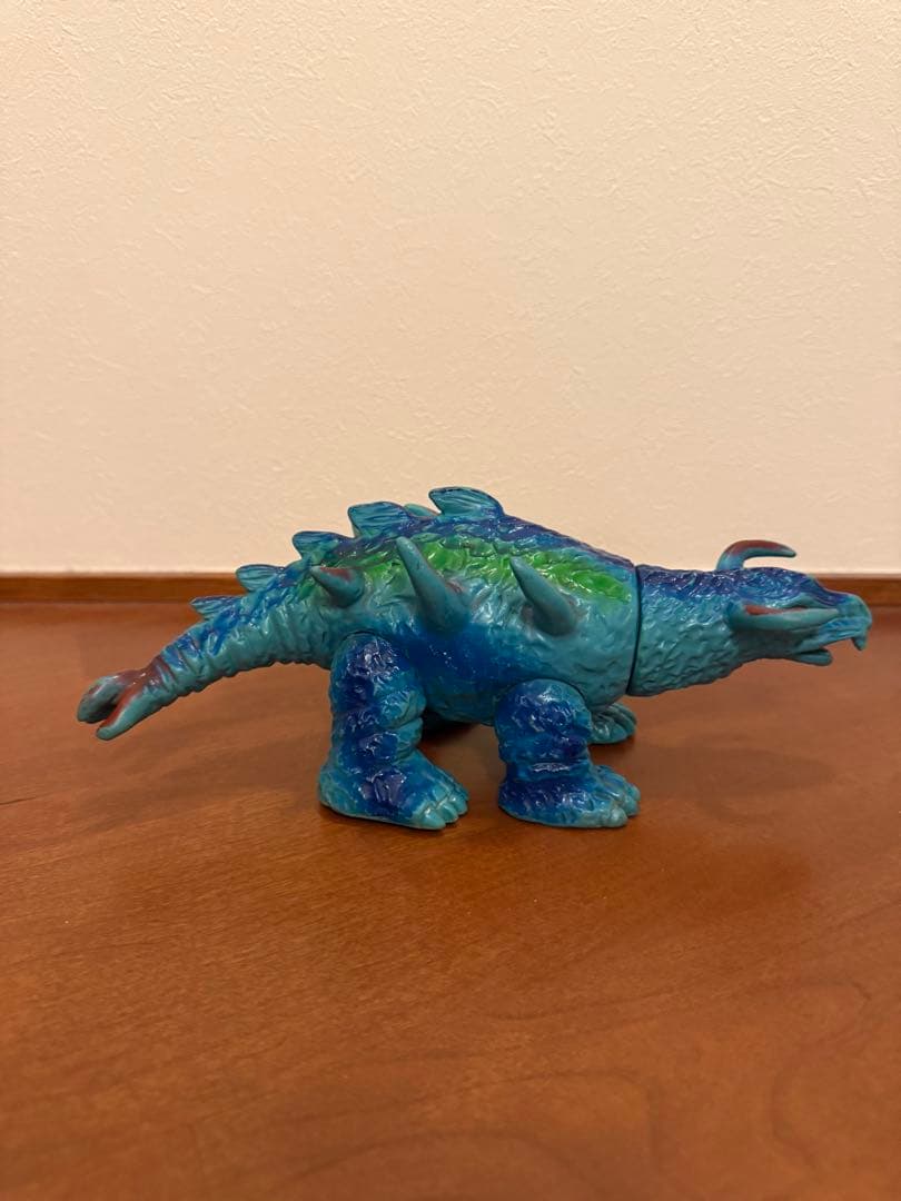 【中古品】当時物　マグネドン　水色成型　ブルマァク　帰ってきたウルトラマン　怪獣