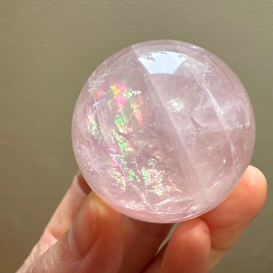 ローズクォーツ　虹　スフィア　4.0㎝　91.2 透明感　プリズム　レインボー
