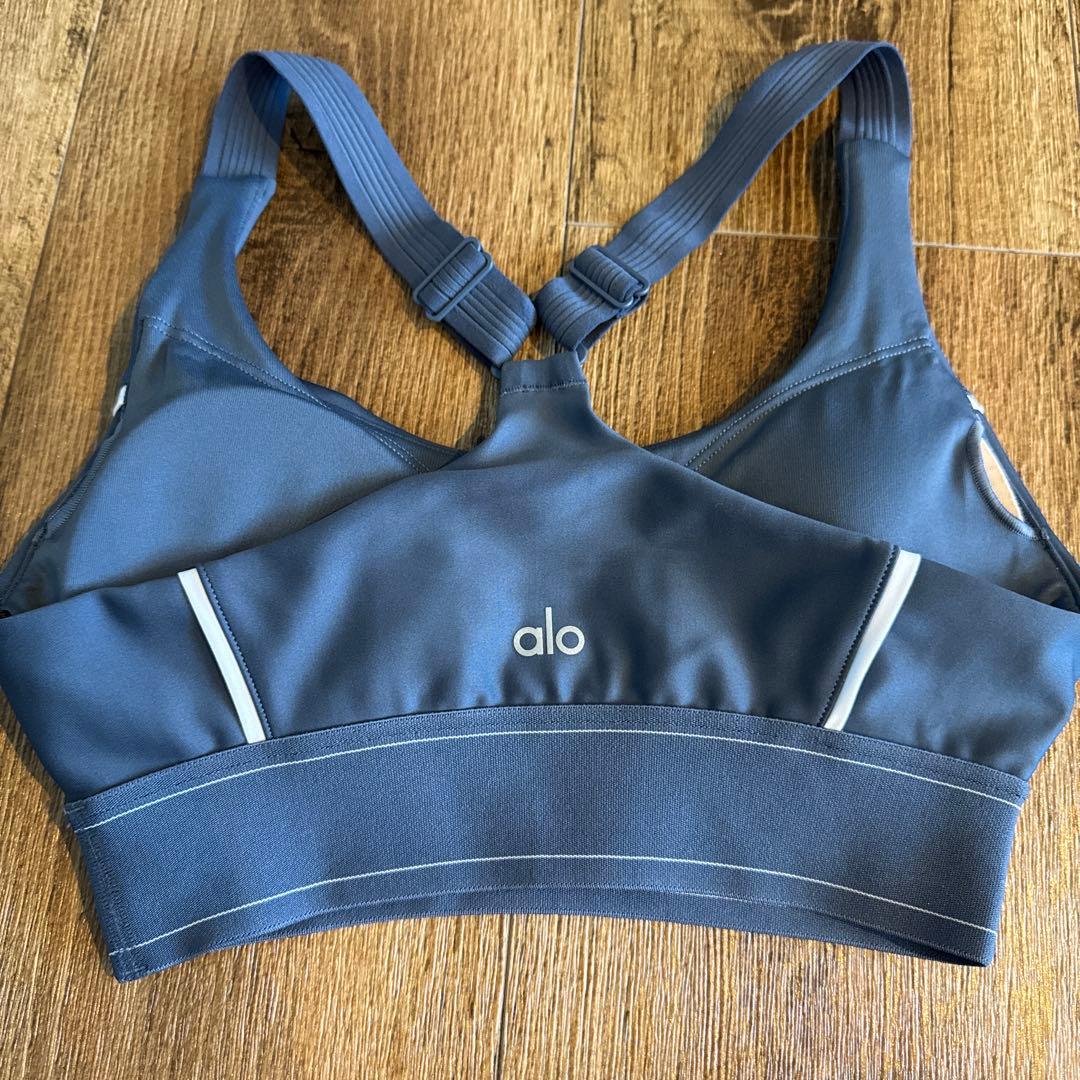 alo yoga スポーツブラとレギンスセット グレー