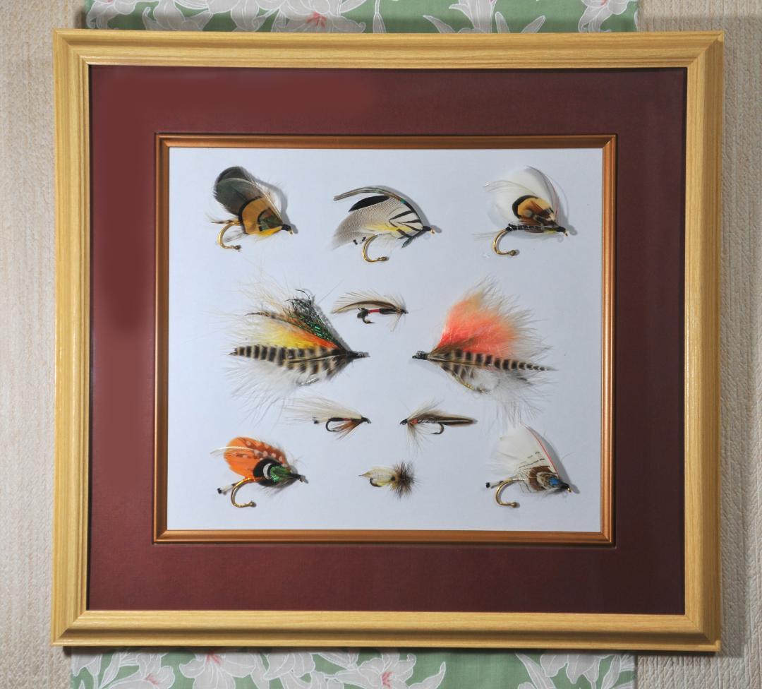 フライブローチ額入り装飾品