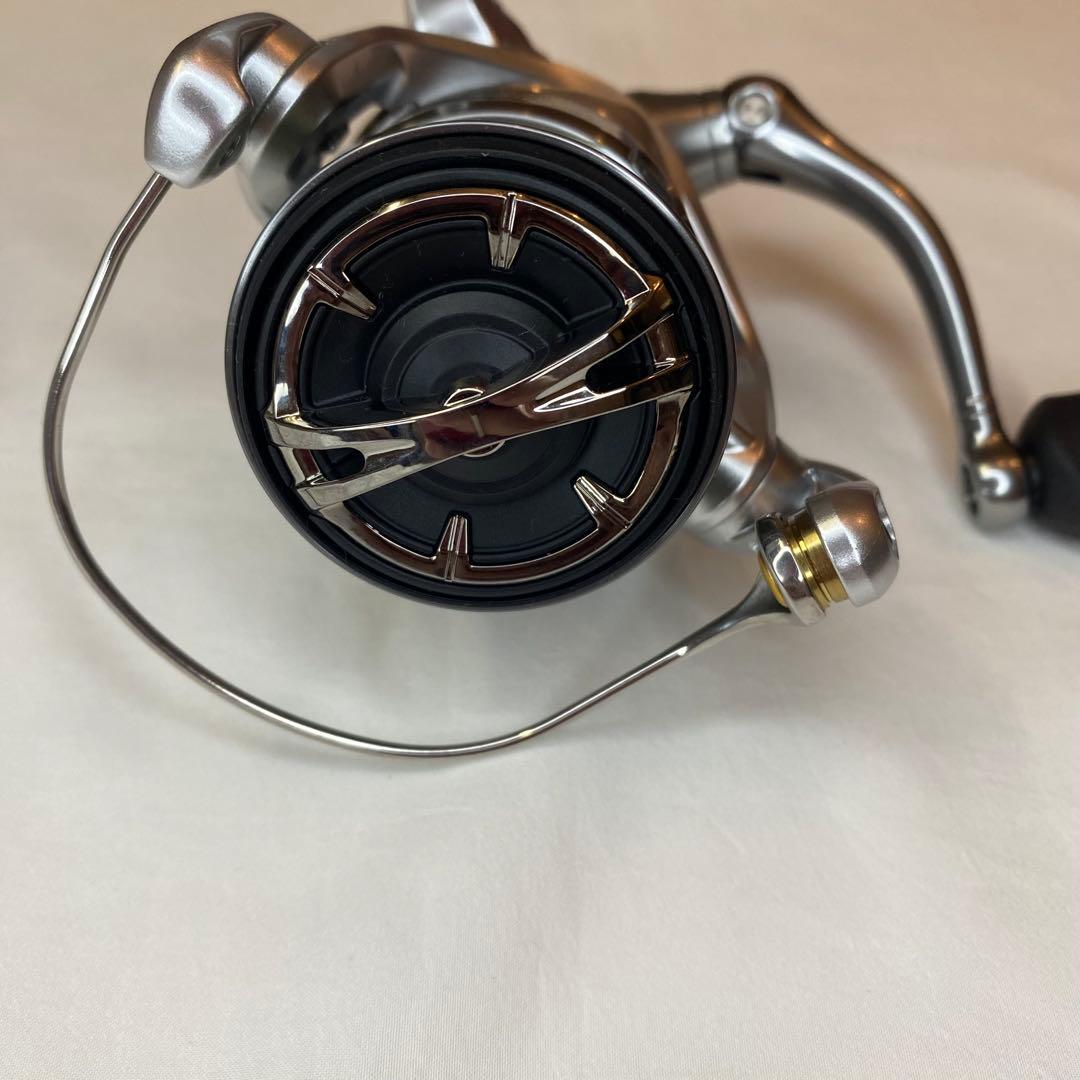 【美品】シマノ ストラディック 2500HGS