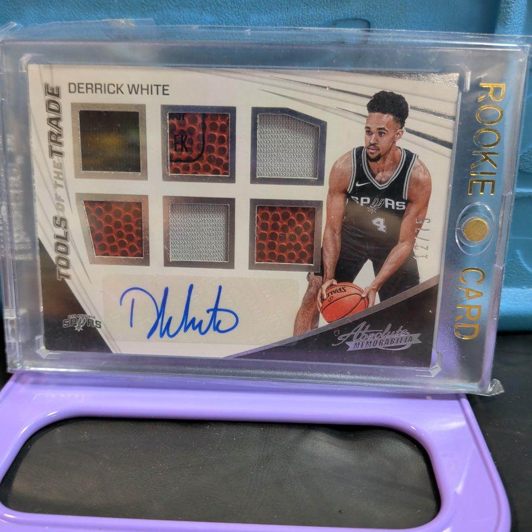 デリックホワイト