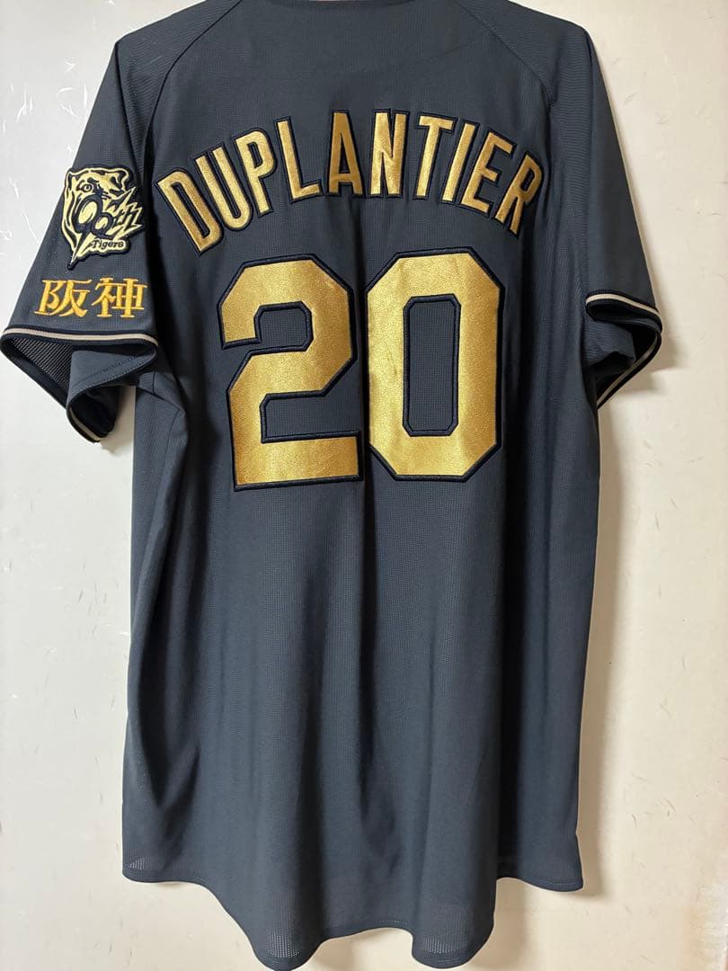 阪神タイガース　ブラックダイナマイトシリーズユニ　Oサイズ　デュプランティエ