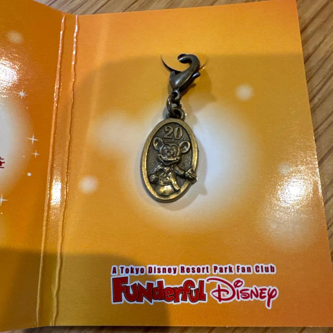 ファンダブルディズニー　オリジナルラゲッジタグ＆チャーム　20年継続限定