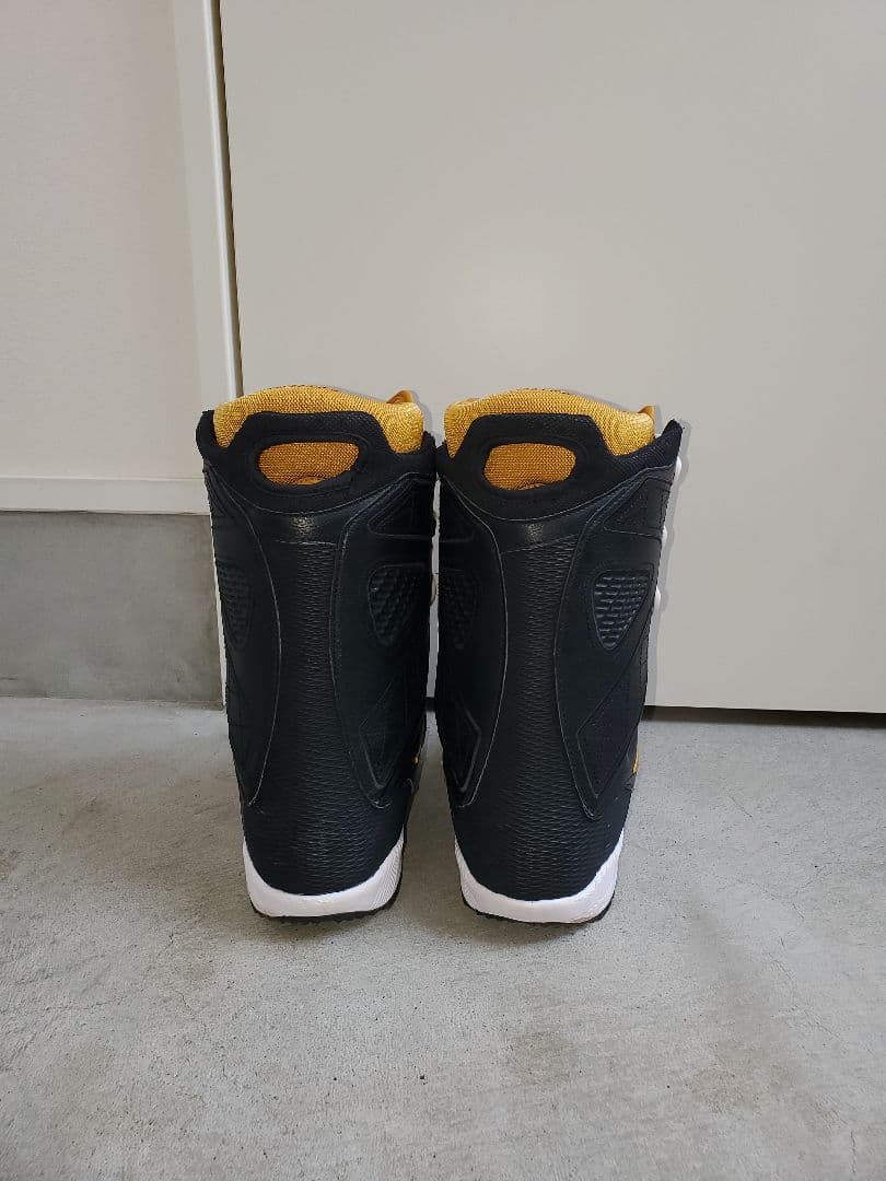 NIKE　ズーム怪獣　board 黒26.5センチ