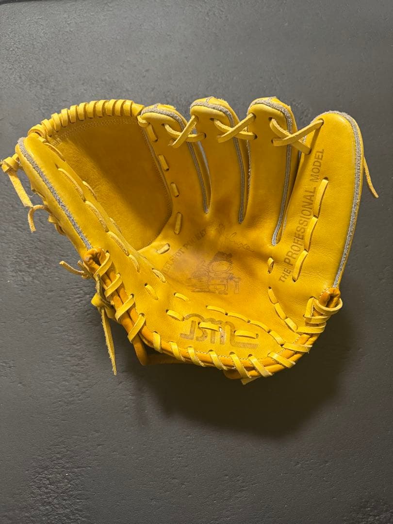 軟式投手用グローブ　ベースマン　刺繍なし　オーダーグラブ