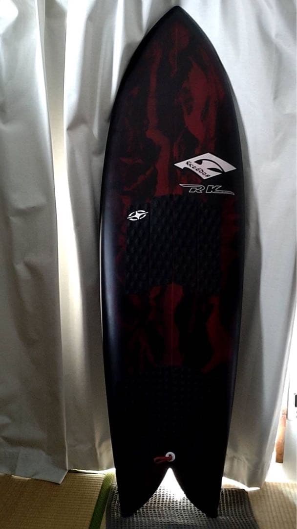 フィッシュ　ツインフィン　フリーダムサーフボード 5'9\