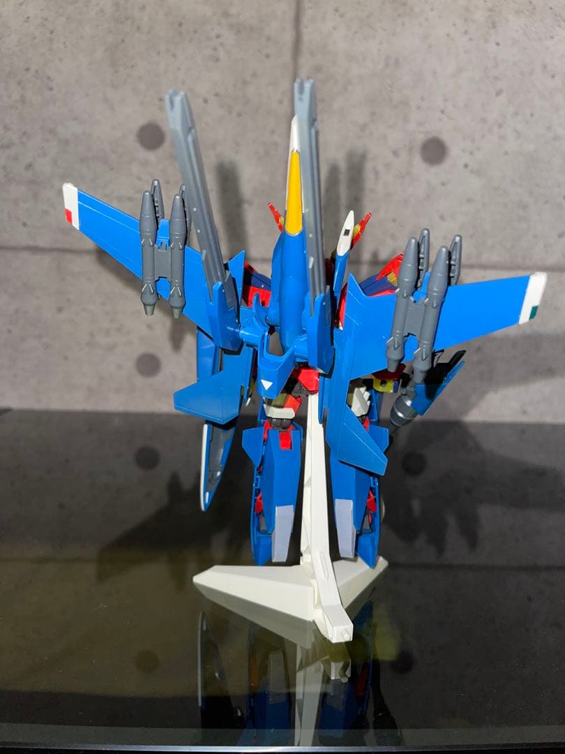 ダンボール戦機　LBX ドットブラスライザー•ジーエクスト