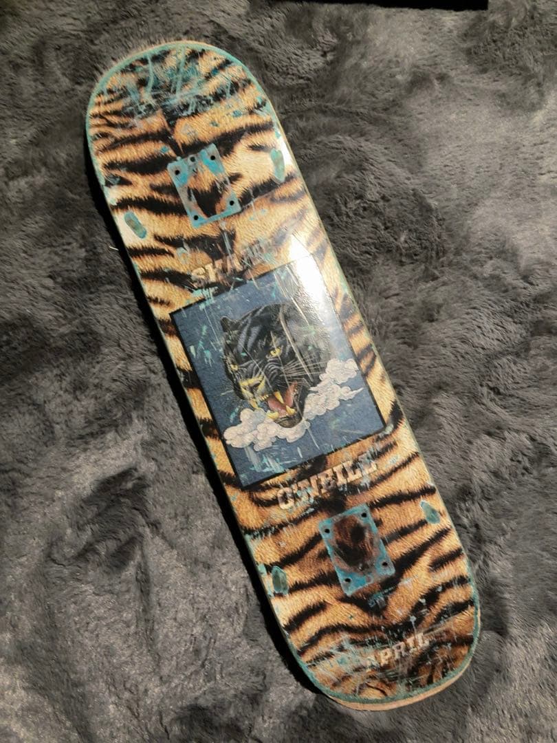 April トラ柄 スケートボードデッキ　8.125インチ