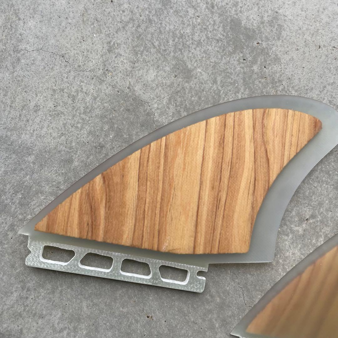 キールフィン　サーフィン　フューチャー　Futures フィッシュ　ツイン