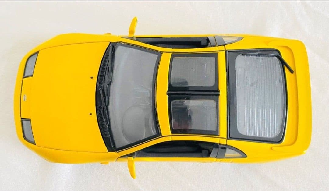 京商1/18 後期型左ハンドル　フェアレディZ300ZXyellow訳あり品