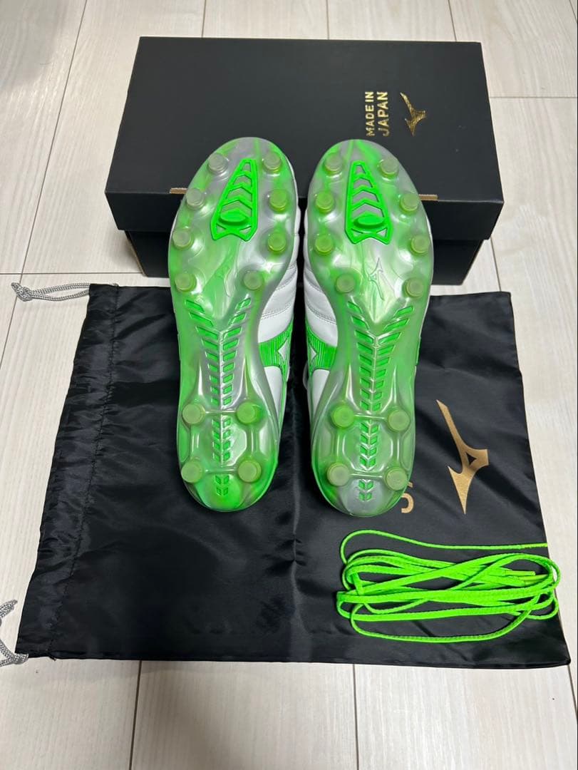 ミズノ　モレリアネオIV26.0cm